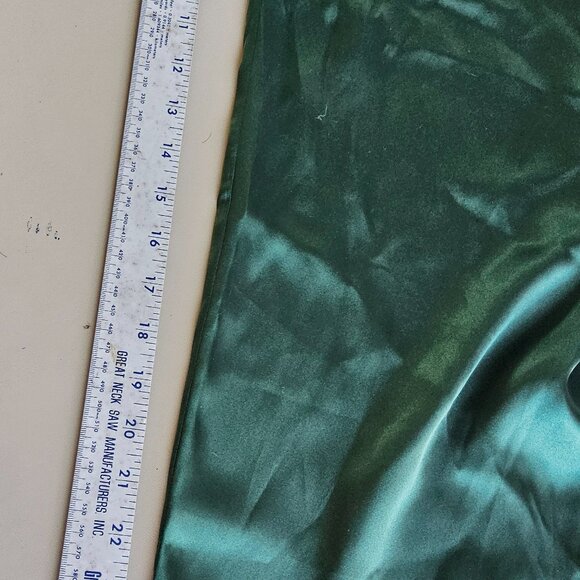 Erika Taylor Pajama Set Forest Green Large - Picture 9 of 10